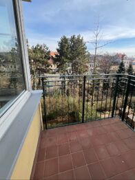 Lodžie - Pronájem bytu 2+kk v osobním vlastnictví 42 m², Praha 8 - Libeň