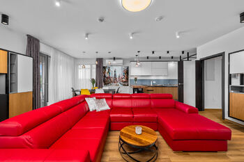 Prodej domu 304 m², Praha 10 - Křeslice