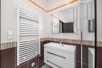 Prodej domu 304 m², Praha 10 - Křeslice