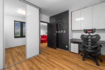 Prodej domu 304 m², Praha 10 - Křeslice