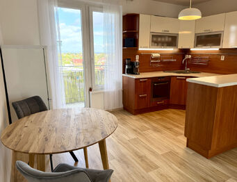 Prodej bytu 3+kk v osobním vlastnictví 71 m², Praha 9 - Čakovice