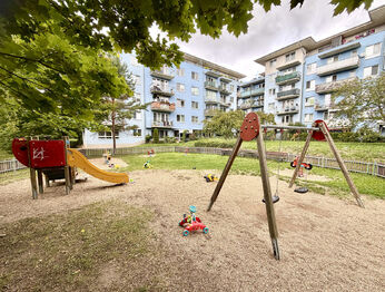 Prodej bytu 3+kk v osobním vlastnictví 71 m², Praha 9 - Čakovice
