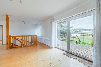 obývací pokoj v patře - Prodej domu 165 m², Senec