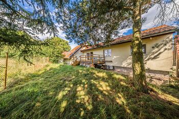 zahrada - Prodej domu 165 m², Senec