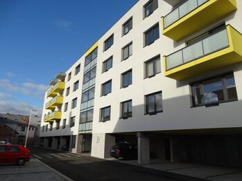 Pronájem bytu 3+1 v osobním vlastnictví 77 m², Pardubice