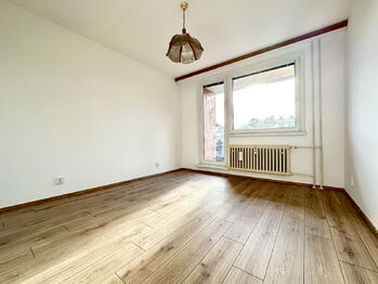 Pokoj s balkónem - Pronájem bytu 2+1 v osobním vlastnictví 59 m², Brno