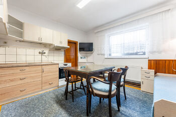 Prodej domu 105 m², Hlavečník