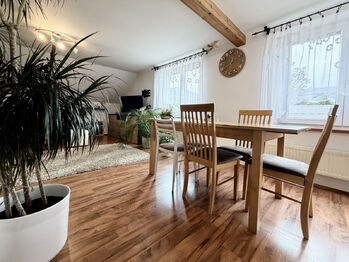 obývací pokoj - Prodej domu 240 m², Bělá pod Pradědem
