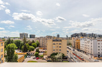 12. Výhledy z bytu v 7. NP - Prodej bytu 3+kk v osobním vlastnictví 72 m², Praha 3 - Žižkov