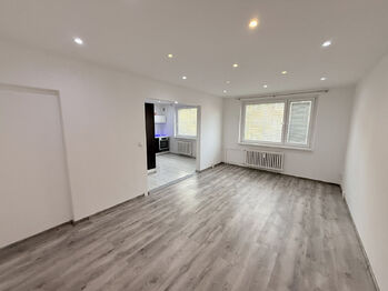Prodej bytu 3+1 v osobním vlastnictví 69 m², Sokolov