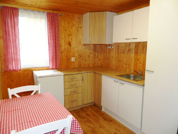 Útulná kuchyňka. - Prodej chaty / chalupy 60 m², Smědčice