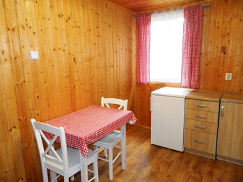 Interiér  je velice příjemný - Prodej chaty / chalupy 60 m², Smědčice