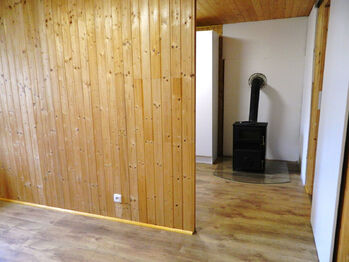Průhled z pokoje. - Prodej chaty / chalupy 60 m², Smědčice