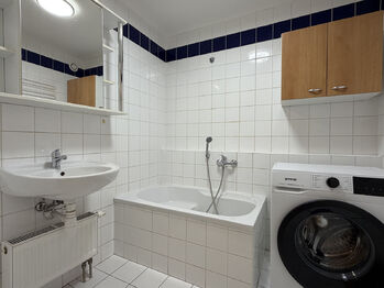Pronájem bytu 2+kk v osobním vlastnictví 48 m², Praha 9 - Letňany