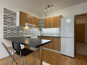 Pronájem bytu 2+kk v osobním vlastnictví 48 m², Praha 9 - Letňany