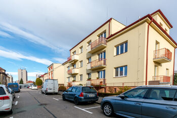 Pronájem bytu 2+1 v osobním vlastnictví 67 m², Hradec Králové