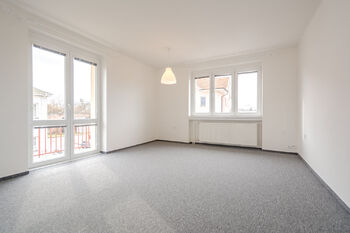 Pronájem bytu 2+1 v osobním vlastnictví 67 m², Hradec Králové