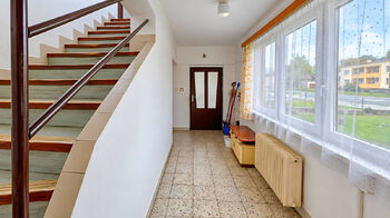 Prodej domu 240 m², Kostomlaty nad Labem