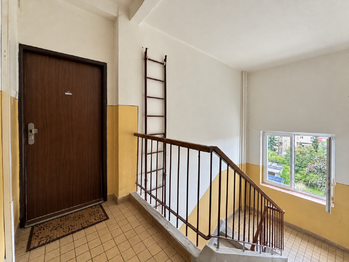 Prodej bytu 3+1 v osobním vlastnictví 63 m², Chomutov