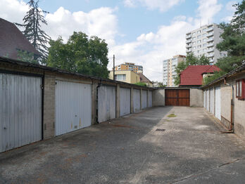 Prodej garáže 20 m², Praha 4 - Braník