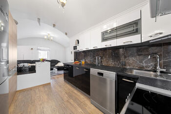 Prodej domu 104 m², Zvěstovice