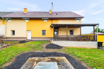 Prodej domu 104 m², Zvěstovice