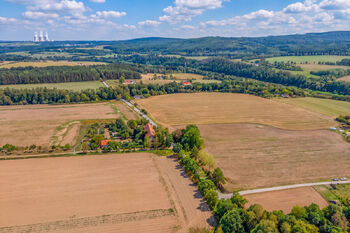 Prodej pozemku 4011 m², Chrášťany