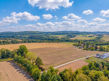 Prodej pozemku 4011 m², Chrášťany