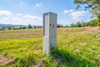 Prodej pozemku 4011 m², Chrášťany