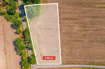 Prodej pozemku 4011 m², Chrášťany