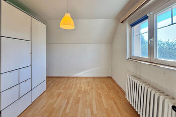 dětský pokoj - pracovna v patře - Prodej domu 157 m², Jílové u Prahy