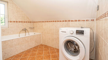 Byt 2NP - Prodej domu 212 m², Roztoky u Jilemnice