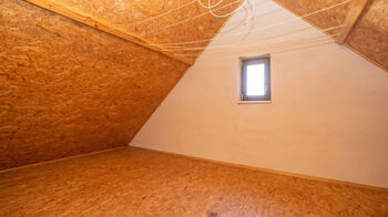 Půda - Prodej domu 212 m², Roztoky u Jilemnice