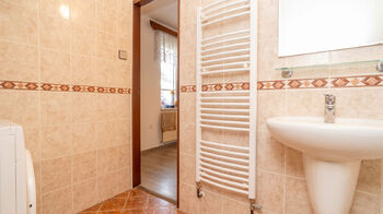 Byt 2NP - Prodej domu 212 m², Roztoky u Jilemnice