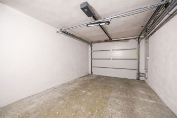 Garáž - 1PP - Prodej domu 148 m², Úžice