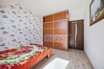 pokoj 02 - Prodej domu 148 m², Úžice