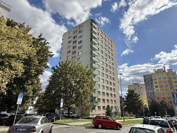 Prodej bytu 1+kk v družstevním vlastnictví 24 m², Praha 10 - Záběhlice