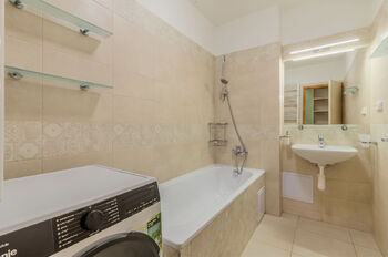 Prodej bytu 2+kk v osobním vlastnictví 57 m², Praha 3 - Vinohrady