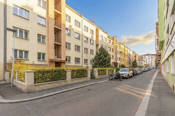 Prodej bytu 2+kk v osobním vlastnictví 57 m², Praha 3 - Vinohrady