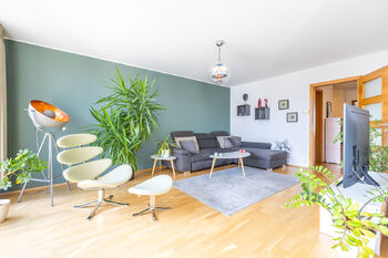 Obývací pokoj  - Prodej bytu 3+kk v osobním vlastnictví 111 m², Praha 5 - Smíchov