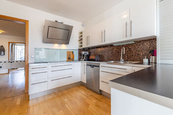 Kuchyně - Prodej bytu 3+kk v osobním vlastnictví 111 m², Praha 5 - Smíchov