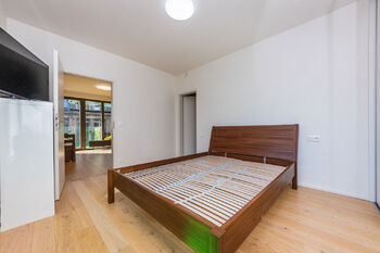 Pronájem bytu 2+kk v osobním vlastnictví 66 m², Praha 10 - Vršovice
