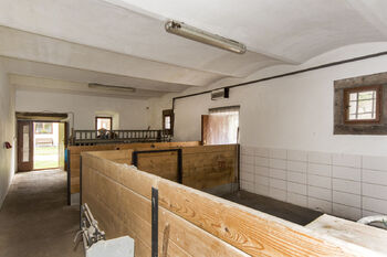 stáje - Prodej ubytovacího zařízení 550 m², Strmilov