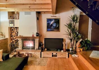 Prodej zemědělského objektu 2400 m², Baška