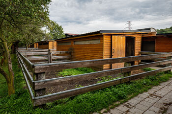 Prodej zemědělského objektu 2400 m², Baška