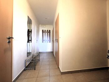 Pronájem bytu 1+1 v osobním vlastnictví 50 m², Nupaky