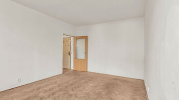 pokoj - Prodej bytu 1+1 v osobním vlastnictví 31 m², Třebíč