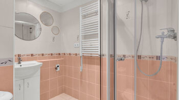 koupelna - Prodej bytu 1+1 v osobním vlastnictví 31 m², Třebíč