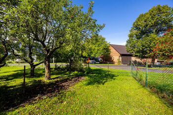 pozemek je průjezdný - Prodej domu 450 m², Slavětín nad Metují