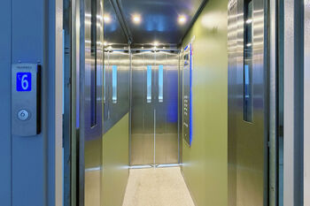 Výtah - Pronájem bytu 1+1 v osobním vlastnictví 36 m², Karlovy Vary